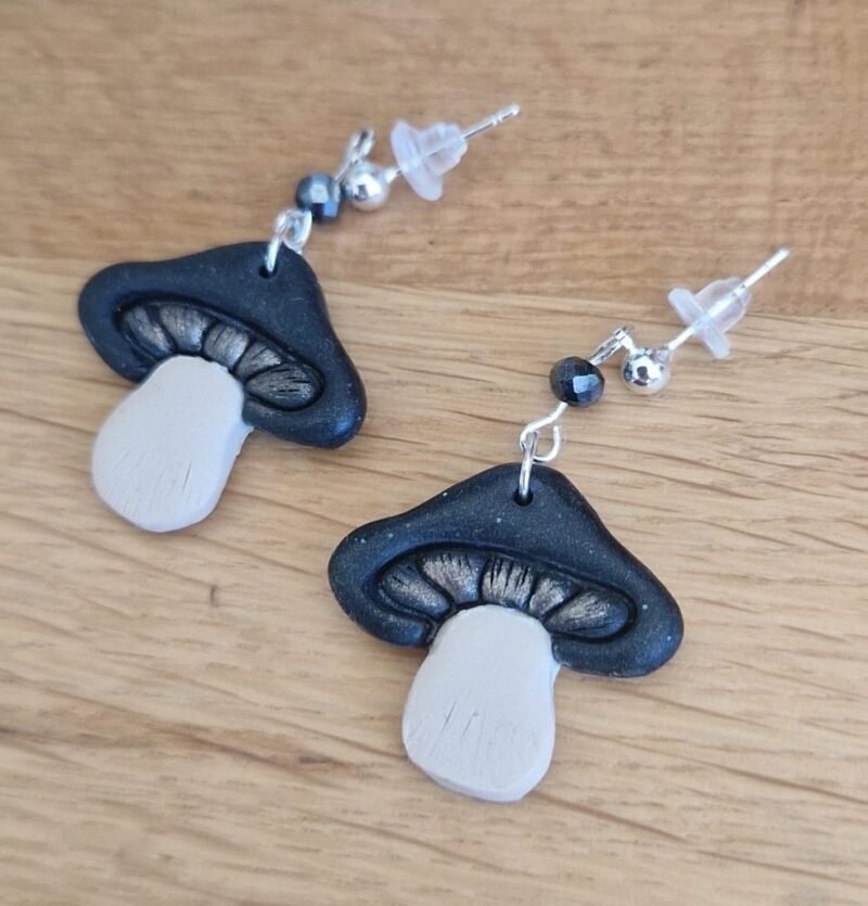 boucles d'oreille Champignons noir