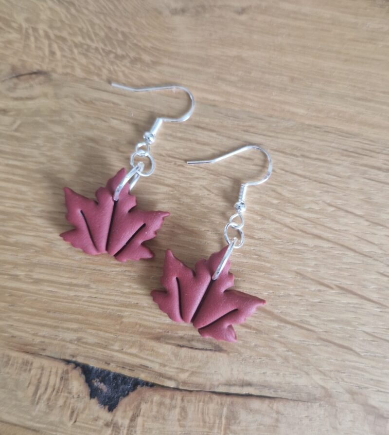 boucles d'oreille Feuilles d'érable rouge - argent