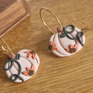 Boucles d’oreilles citrouilles fleuries