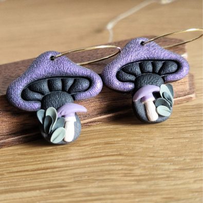 Boucles d’oreilles champignons violet galaxy – Forêt enchantée