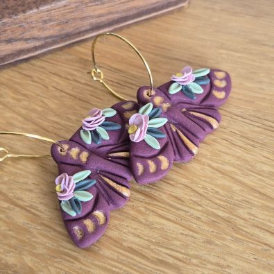Boucles d’oreilles papillons de nuit – Prune sauvage